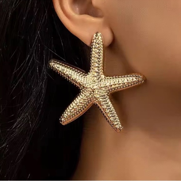 Starfish Gold Bangle Necklace&Earring Set - Picture 3 of 4